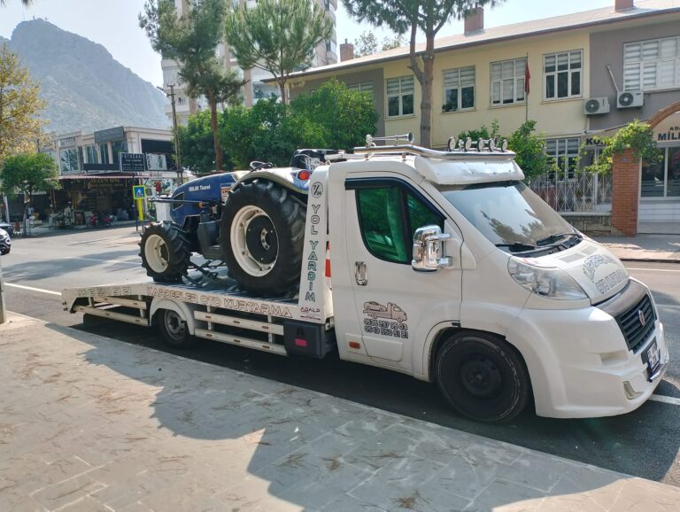 Kardeşler Oto Kurtarma çekicisi ile traktör taşıma, Tarsus